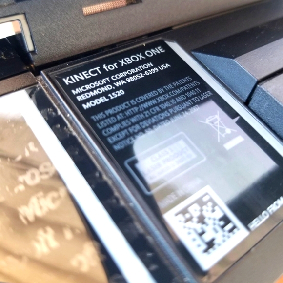 MICROSOFT KINECT1520 Kinect Sensor Model 1520 for Xbox One - Picture 4 of 4